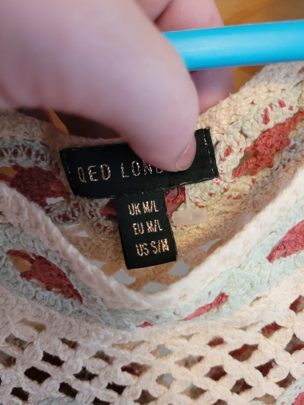 QED London Crochet Floral Tank Top - Picture 3 of 6